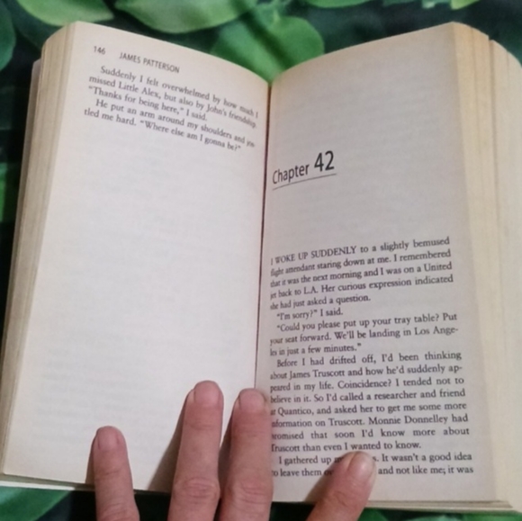 2 books "Don't Blink" & Mary Mary by James Patterson - Picture 6 of 6